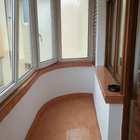 De Mijloc Apartament *